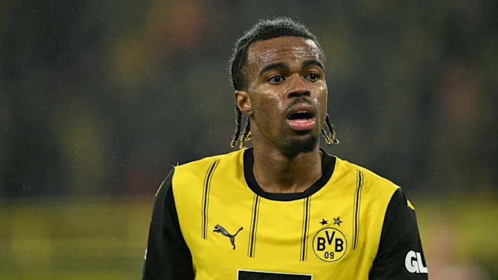 记者：多特正与切尔西谈续租楚克维梅卡一个赛季