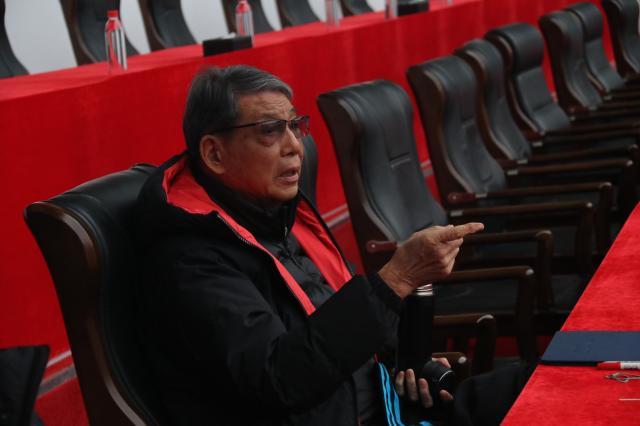 pg电子APP-鲁沪男足金牌之战系于防守？徐根宝：学会克服困难