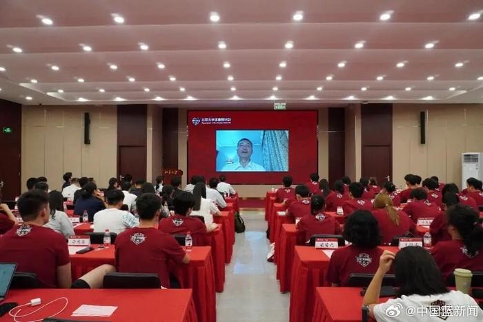 pg电子手机版-乒乓球奥运冠军王楚钦入读北大，体育教研部主任视频致辞